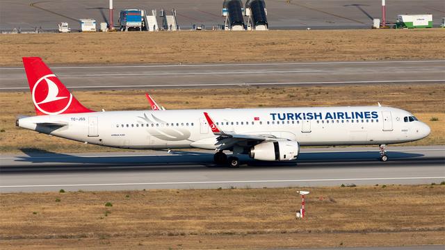 TC-JSS:Airbus A321:Turkish Airlines